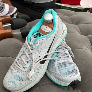 Size 10.5 women’s Nike shoes